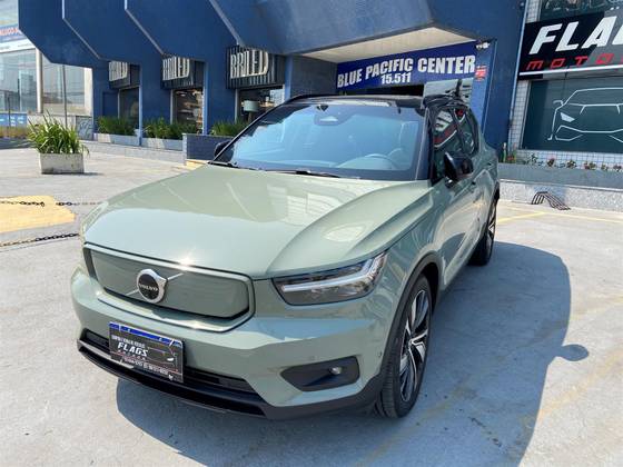 VOLVO XC40 P8 RECHARGE ELECTRIC BEV PURE AWD VOLVO XC40 P8 RECHARGE ELECTRIC BEV PURE AWD